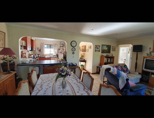 2 BEDROOM SIMPLEX RENTED IN WATERFALL